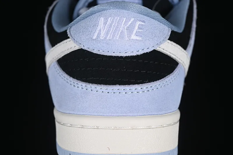 All Categories Nk SB Dunk Series Nk SB Dunk Low Low-top sneakers Nike SB Dunk Low "Aluminum" Black, blue and white hook Low-top casual sneakers HF3063-400